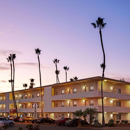 Super 8 By Wyndham Santa Barbara/Goleta Hotel Exterior foto